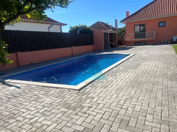 Moradia T5 para Venda em Quinta do Conde