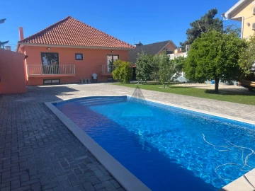 Moradia T5 para Venda em Quinta do Conde