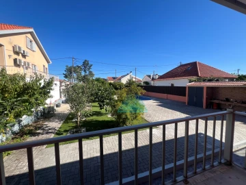 Moradia T5 para Venda em Quinta do Conde