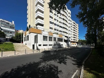 Apartamento T6 para Venda em Areeiro