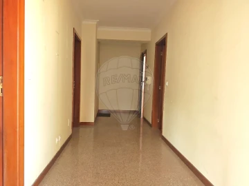 Apartamento T3 para Venda em Oliveira de Frades, Souto de Lafões e Sejães