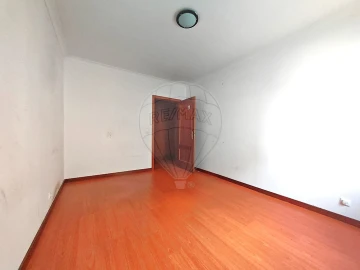 Apartamento T3 para Venda em Oliveira de Frades, Souto de Lafões e Sejães