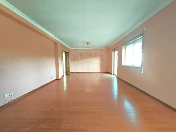 Apartamento T3 para Venda em Oliveira de Frades, Souto de Lafões e Sejães