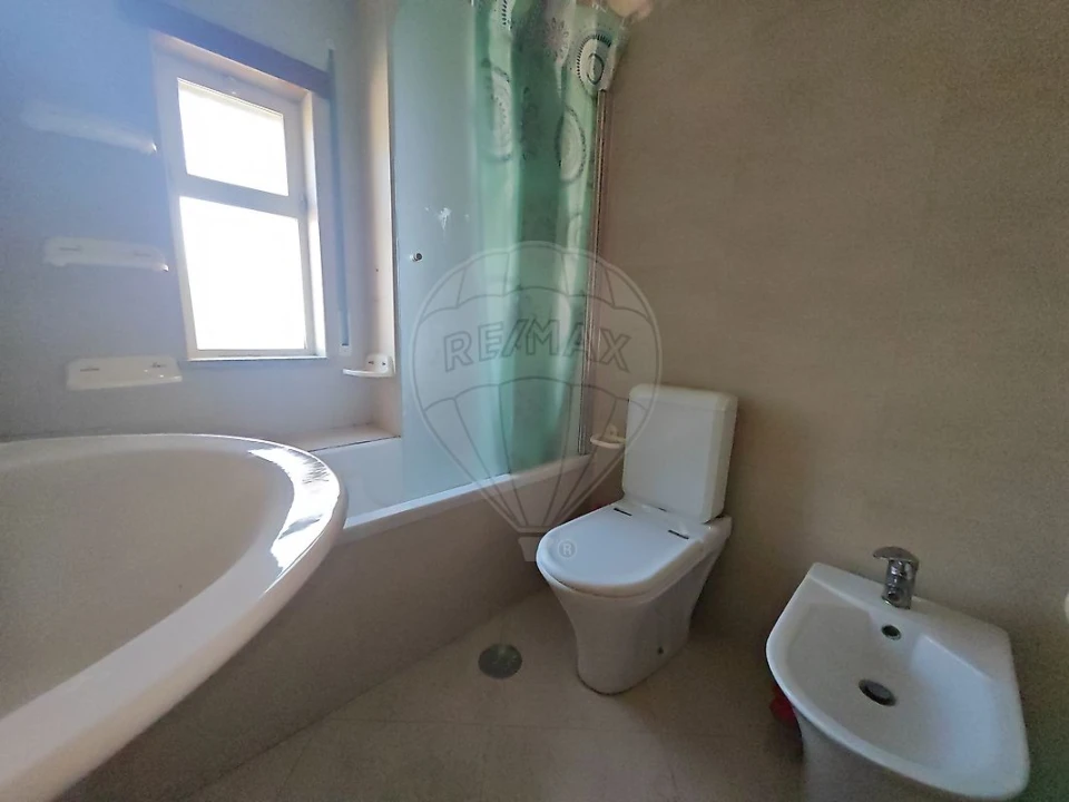 Apartamento T3 para Venda em Oliveira de Frades, Souto de Lafões e Sejães Foto 28