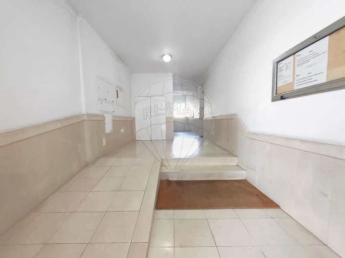 Apartamento T3 para Venda em Oliveira de Frades, Souto de Lafões e Sejães Foto 2