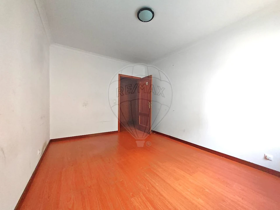 Apartamento T3 para Venda em Oliveira de Frades, Souto de Lafões e Sejães Foto 11
