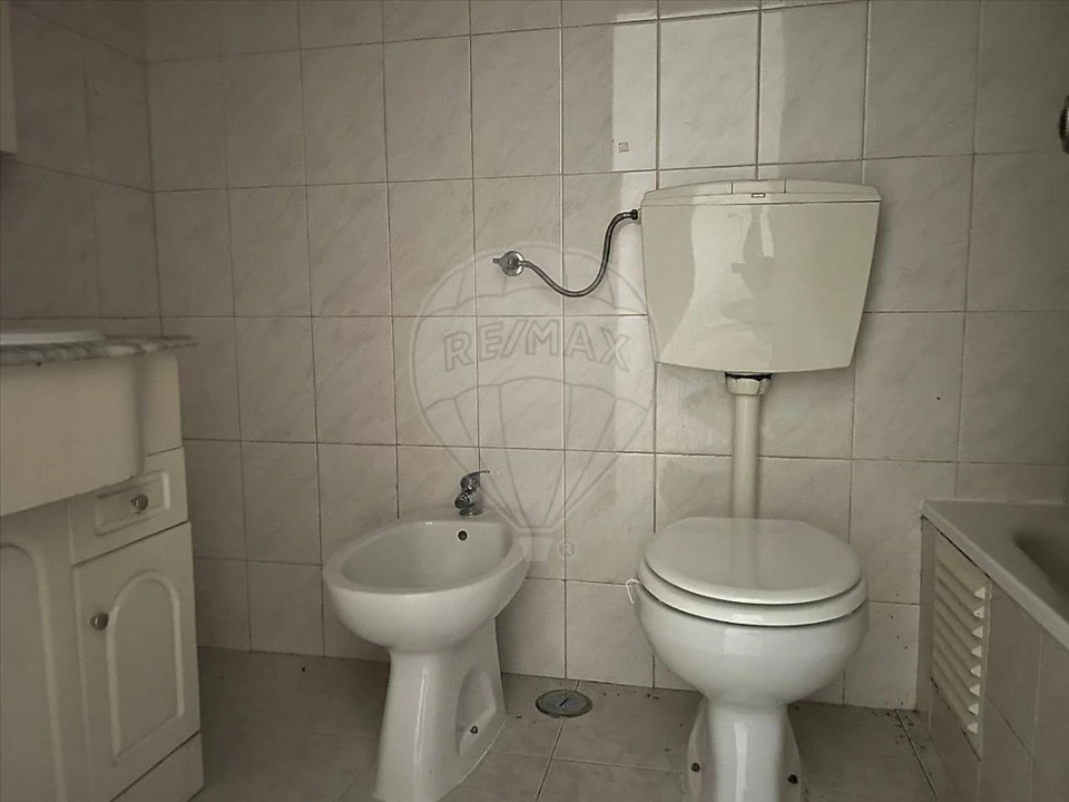 Apartamento T2 para Venda em Moita Foto 3