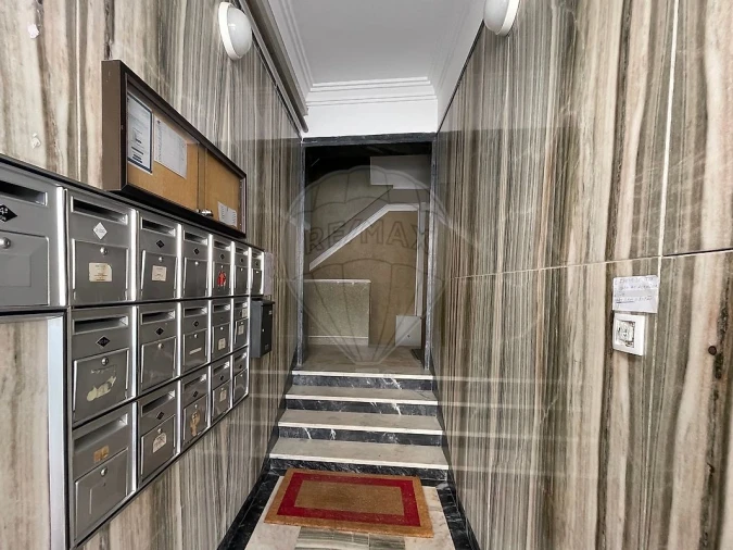 Apartamento T2 para Arrendamento em São Domingos de Benfica Foto 7