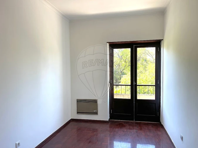 Apartamento T2 para Arrendamento em São Domingos de Benfica Foto 11