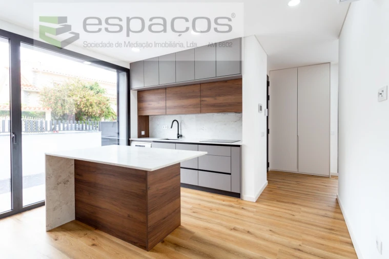 Moradia T4 para Venda em Santa Iria de Azoia, São João da Talha e Bobadela Foto 20