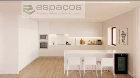 Apartamento T3 para Venda em Sacavém e Prior Velho