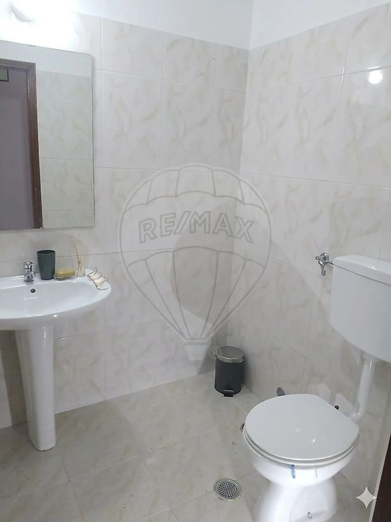 Loja para Arrendamento em Póvoa de Santa Iria e Forte da Casa Foto 3