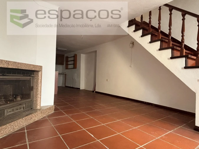 Moradia T3 para Venda em Rosmaninhal Foto 4