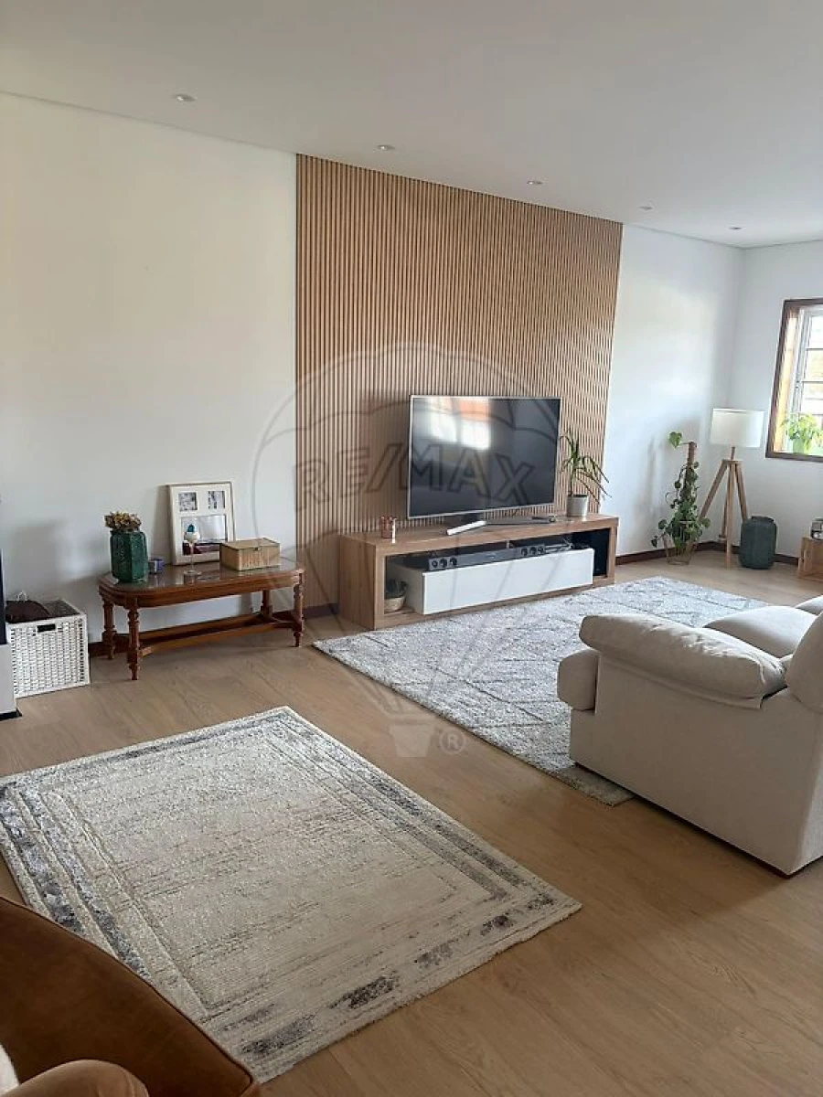 Apartamento T3 para Venda em Rio Meão Foto 2