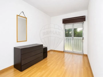 Apartamento T2 para Venda em Rio de Mouro