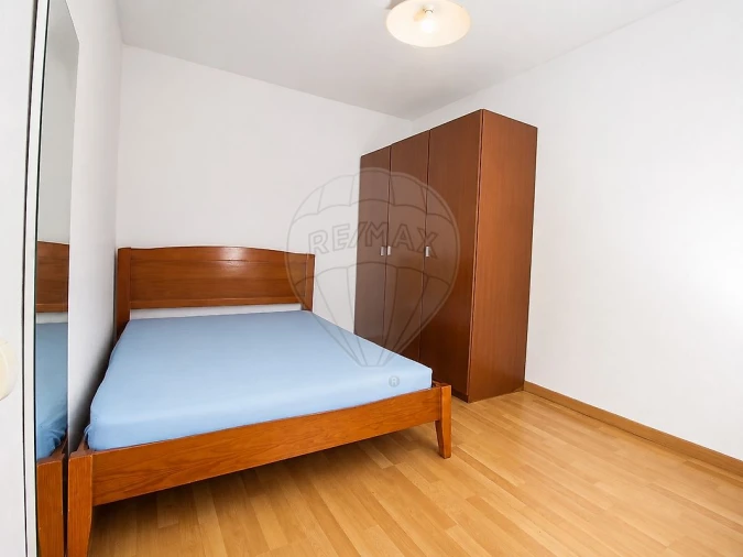 Apartamento T2 para Venda em Rio de Mouro Foto 7