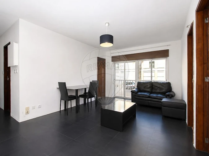 Apartamento T2 para Venda em Rio de Mouro Foto 16