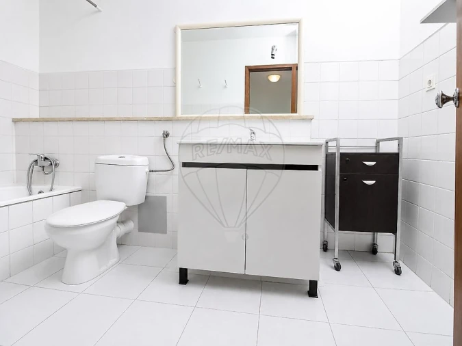 Apartamento T2 para Venda em Rio de Mouro Foto 2
