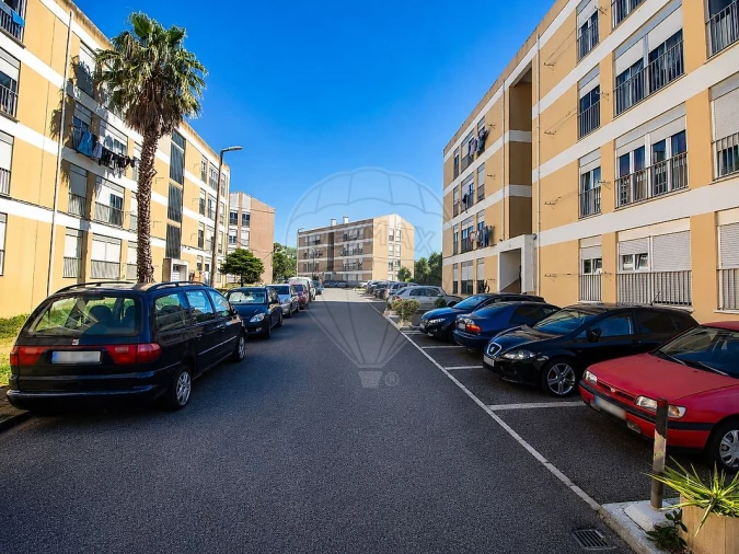 Apartamento T2 para Venda em Rio de Mouro Foto 8