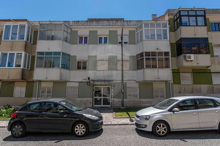 Apartamento T3 para Venda em Massamá e Monte Abraão Foto 6