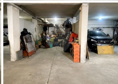 Garagem para Arrendamento em Corroios