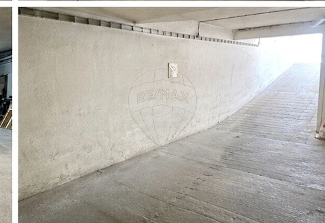 Garagem para Arrendamento em Corroios Foto 9