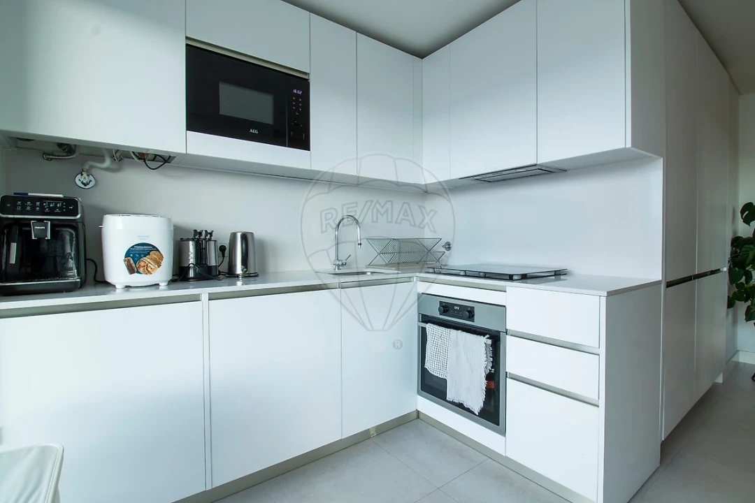 Apartamento T4 para Venda em Algés, Linda-A-Velha e Cruz Quebrada-Dafundo Foto 3