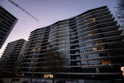 Apartamento T4 para Arrendamento em Algés, Linda-A-Velha e Cruz Quebrada-Dafundo