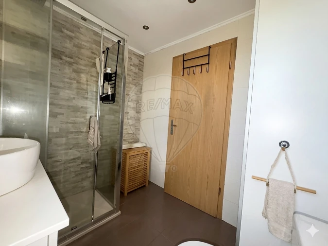 Apartamento T2 para Venda em Santa Clara Foto 10