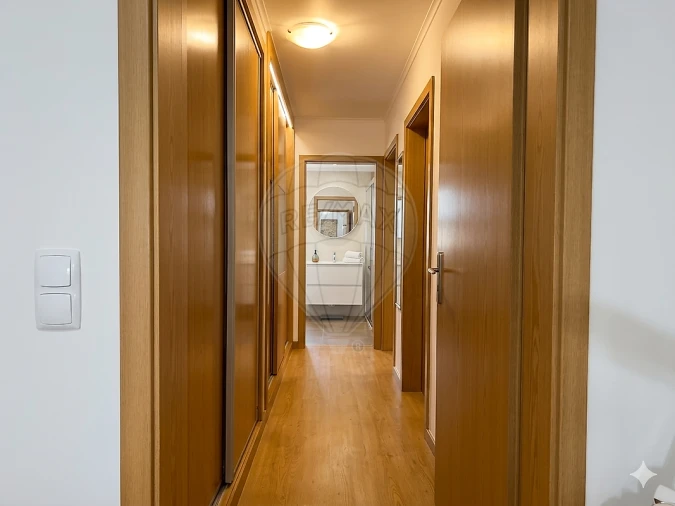 Apartamento T2 para Venda em Santa Clara Foto 3