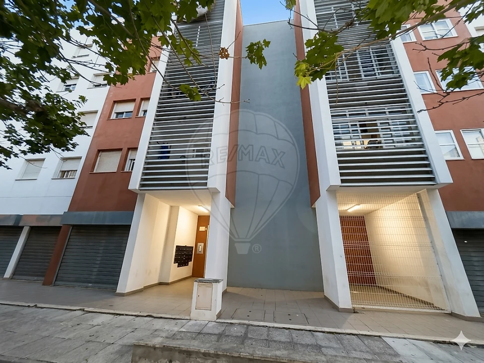 Apartamento T2 para Venda em Santa Clara Foto 5