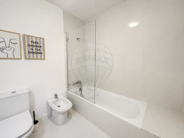 Apartamento T1 para Arrendamento em Lordelo do Ouro e Massarelos