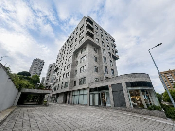 Apartamento T1 para Arrendamento em Lordelo do Ouro e Massarelos