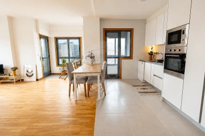 Apartamento T1 para Arrendamento em Lordelo do Ouro e Massarelos