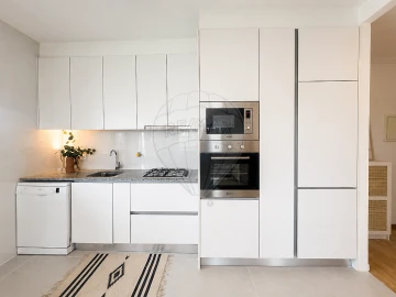Apartamento T1 para Arrendamento em Lordelo do Ouro e Massarelos
