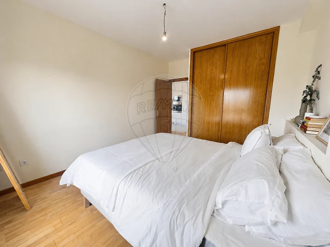 Apartamento T1 para Arrendamento em Lordelo do Ouro e Massarelos Foto 2