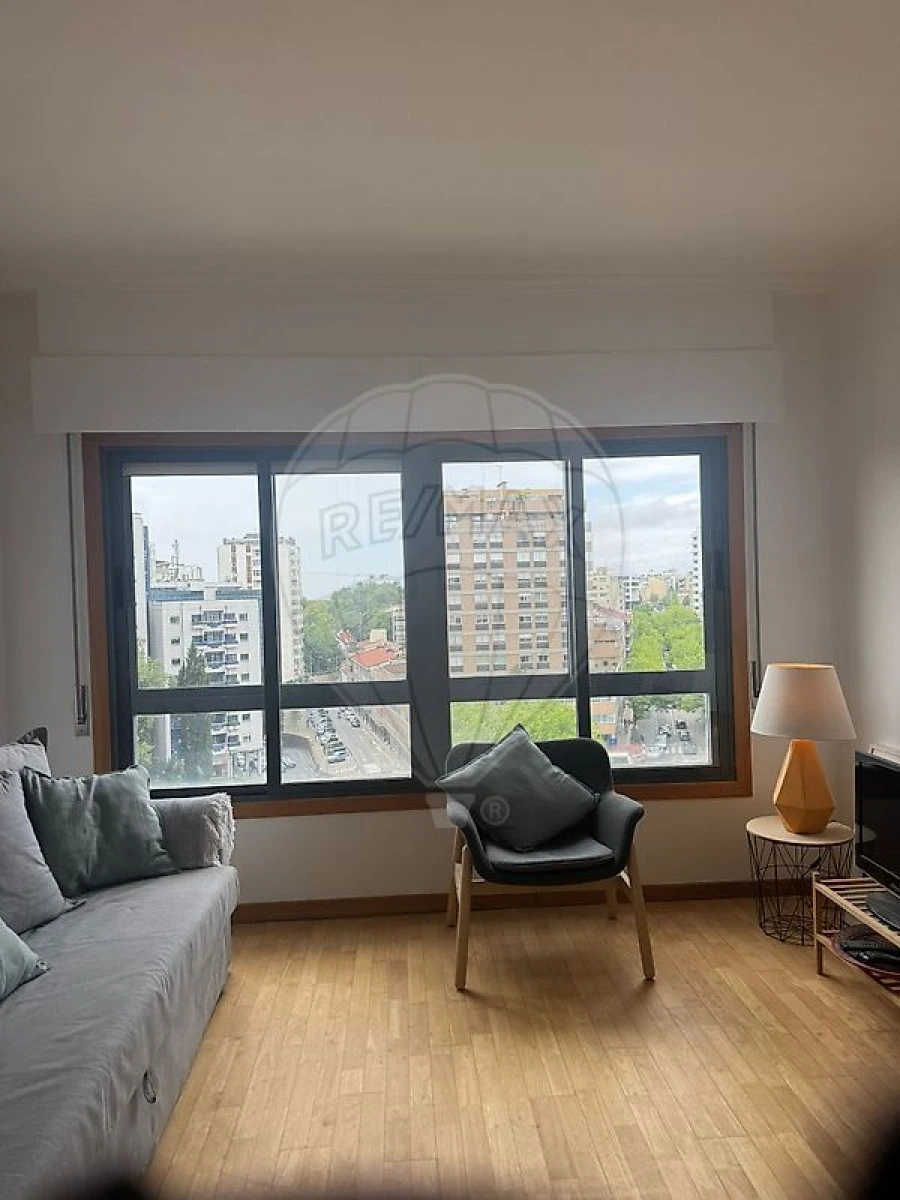 Apartamento T1 para Arrendamento em Lordelo do Ouro e Massarelos Foto 24