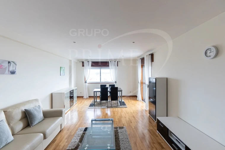 Apartamento T3 para Arrendamento em Canidelo Foto 4