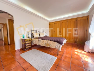 Moradia T4 para Venda em Mafra