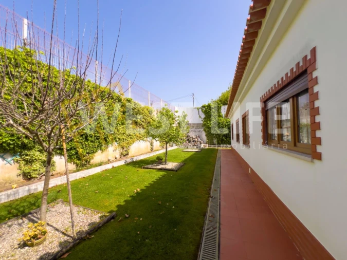 Moradia T4 para Venda em Mafra Foto 48
