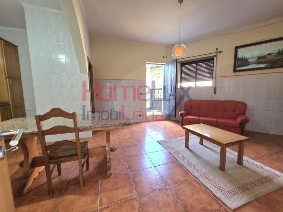 Moradia T4 para Venda em Castro Daire Foto 7