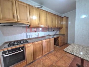 Moradia T4 para Venda em Castro Daire