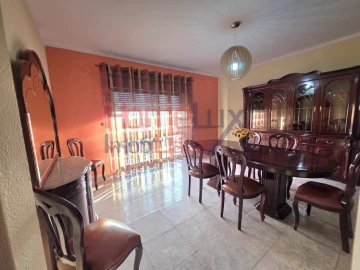Moradia T4 para Venda em Castro Daire