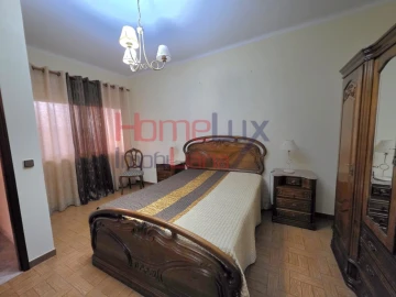 Moradia T4 para Venda em Castro Daire