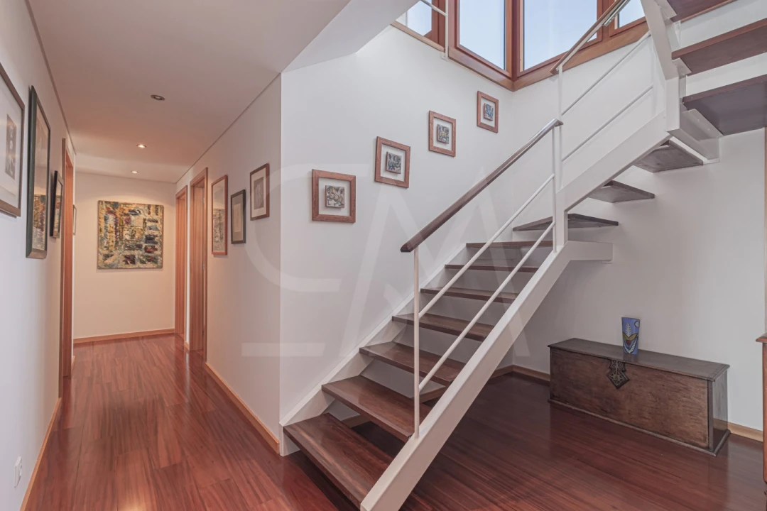 Apartamento T5 para Venda em Ajuda Foto 15