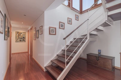 Apartamento T5 para Venda em Ajuda