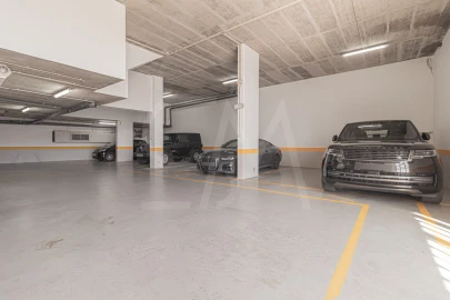 Apartamento T5 para Venda em Ajuda