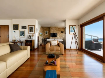 Apartamento T5 para Venda em Ajuda