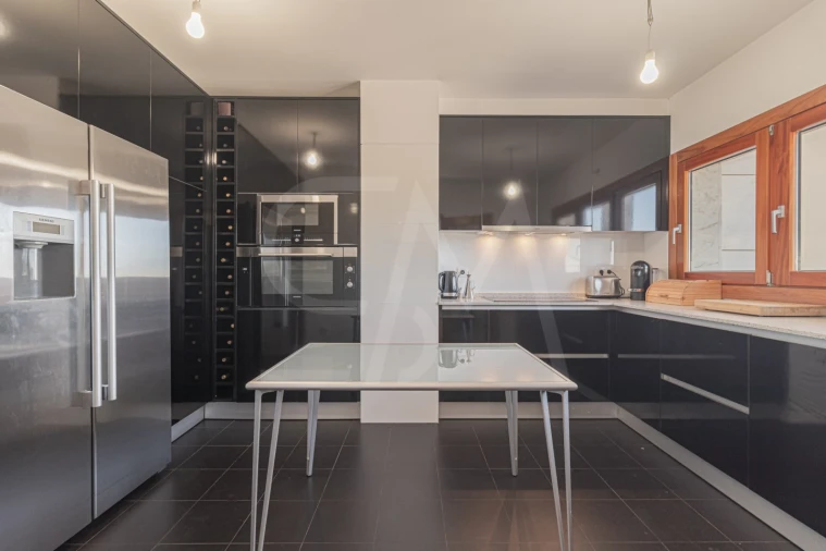 Apartamento T5 para Venda em Ajuda Foto 10