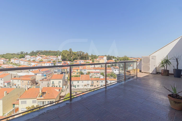 Apartamento T5 para Venda em Ajuda Foto 14